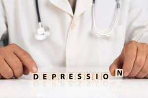 Un médecin qui est formé pour lutter contre la dépression